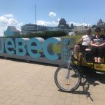 Destination Québec Cité bien visible dans le Port de Québec avec en arrière plan le Château Frontenac