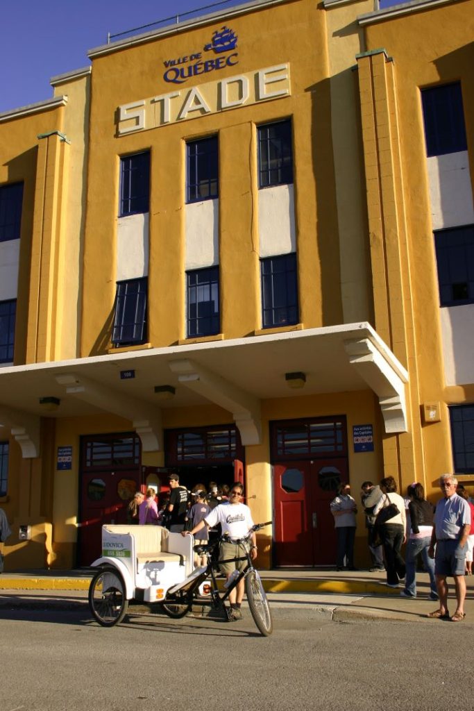 Ville de Québec et le stade municipal pour voir les Capitales de Québec.